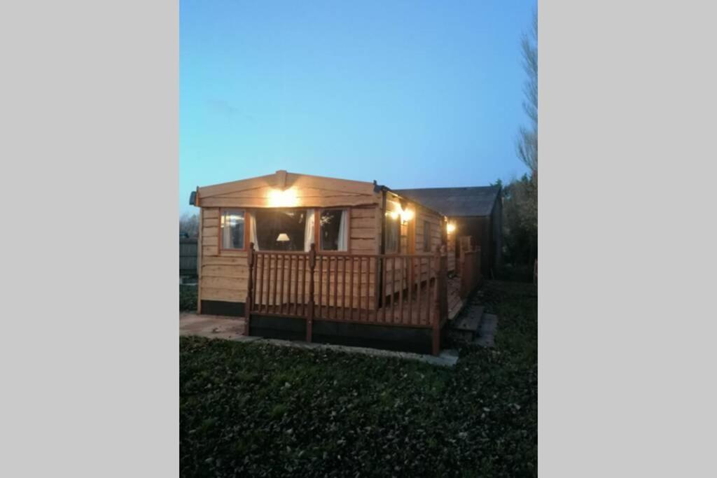 Poplar Lodge Log Caravan Kirkby on Bain Exterior photo